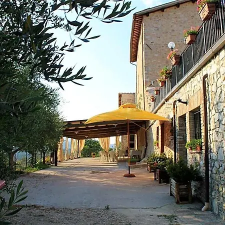 Hotel Il Castello Di Perchia 4*