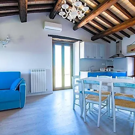 Hotel Il Castello Di Perchia